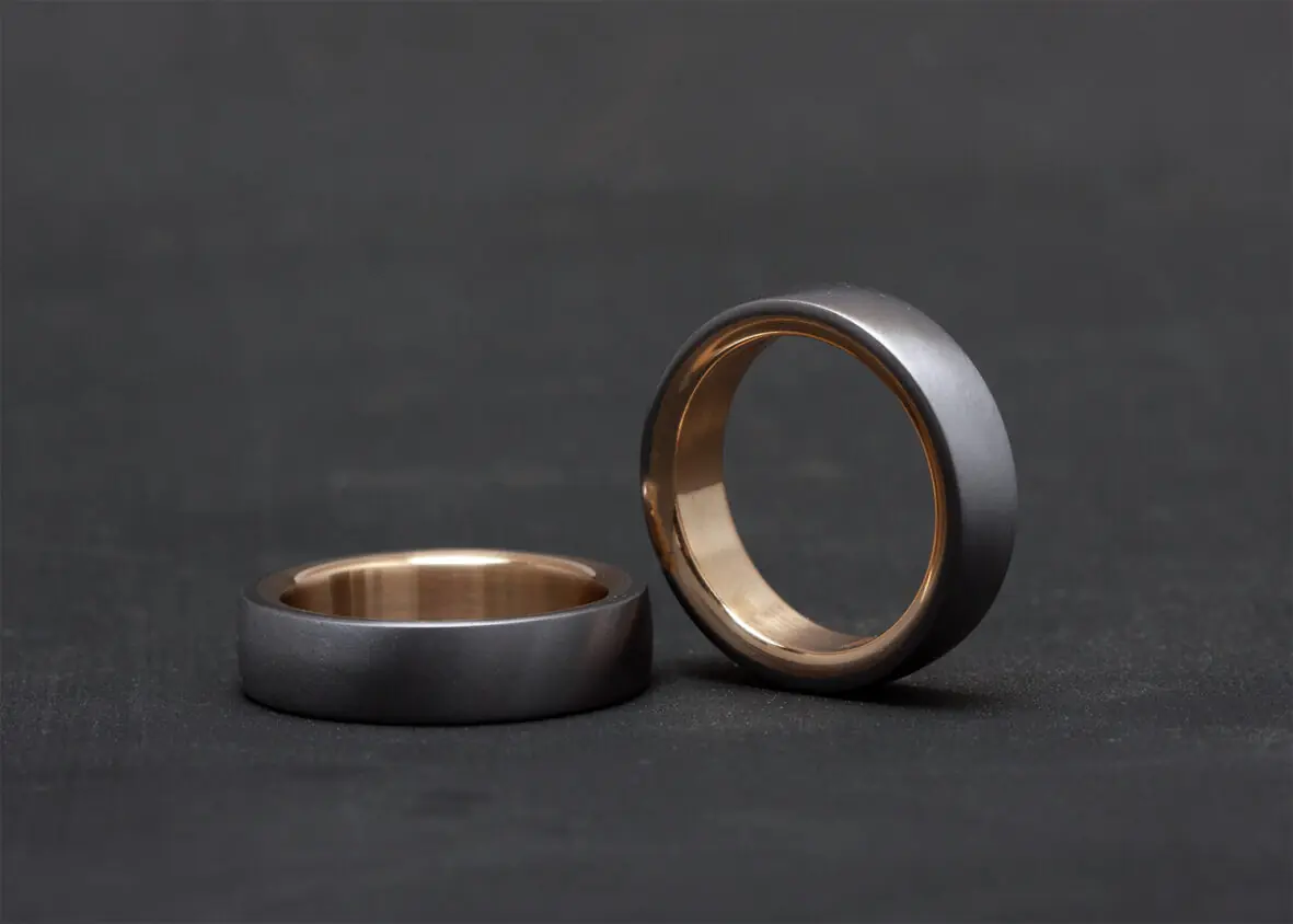 Tantal Trauringe mit Gold - Seltenes Edelmetall